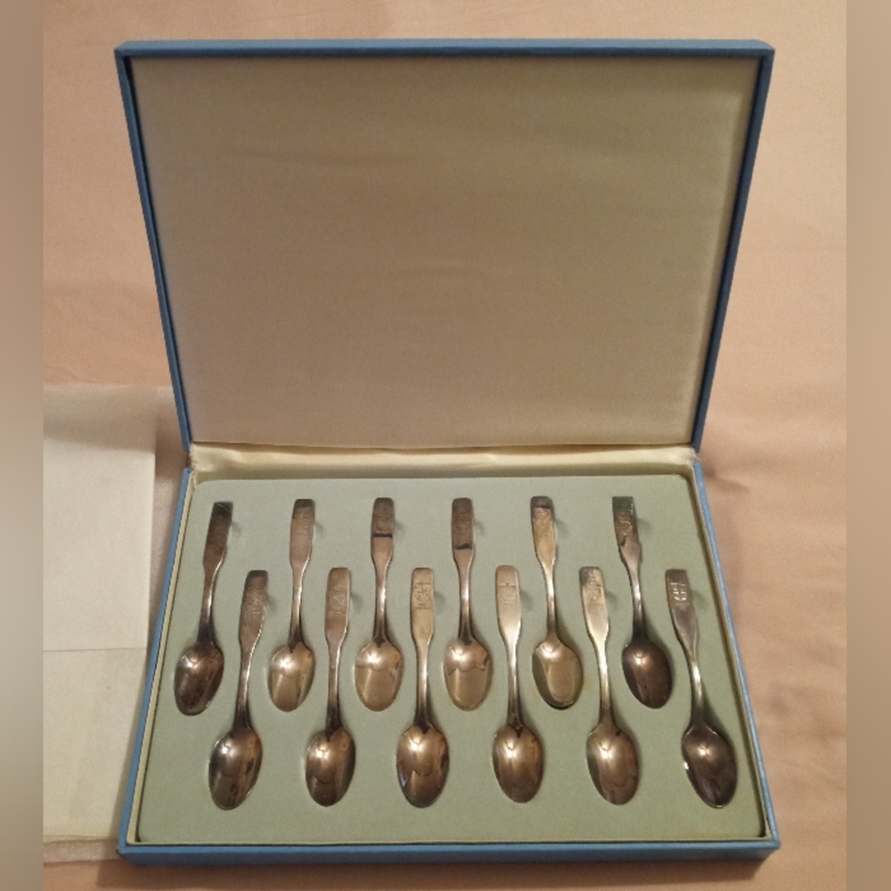 Canadian Spoons